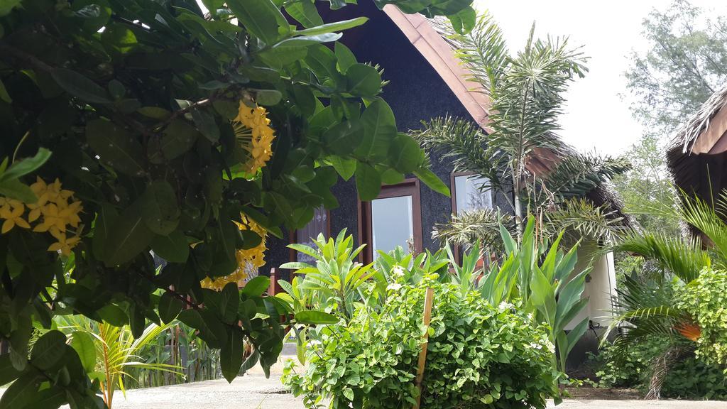 מלון Pemenang Rose Bungalow מראה חיצוני תמונה