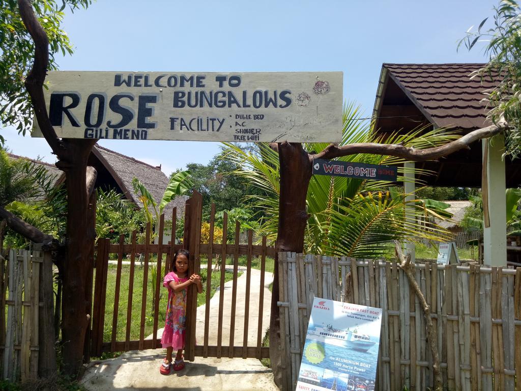 מלון Pemenang Rose Bungalow מראה חיצוני תמונה