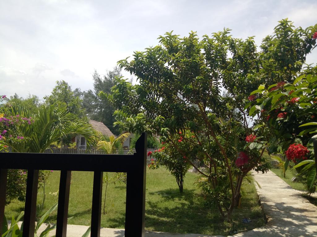 מלון Pemenang Rose Bungalow מראה חיצוני תמונה