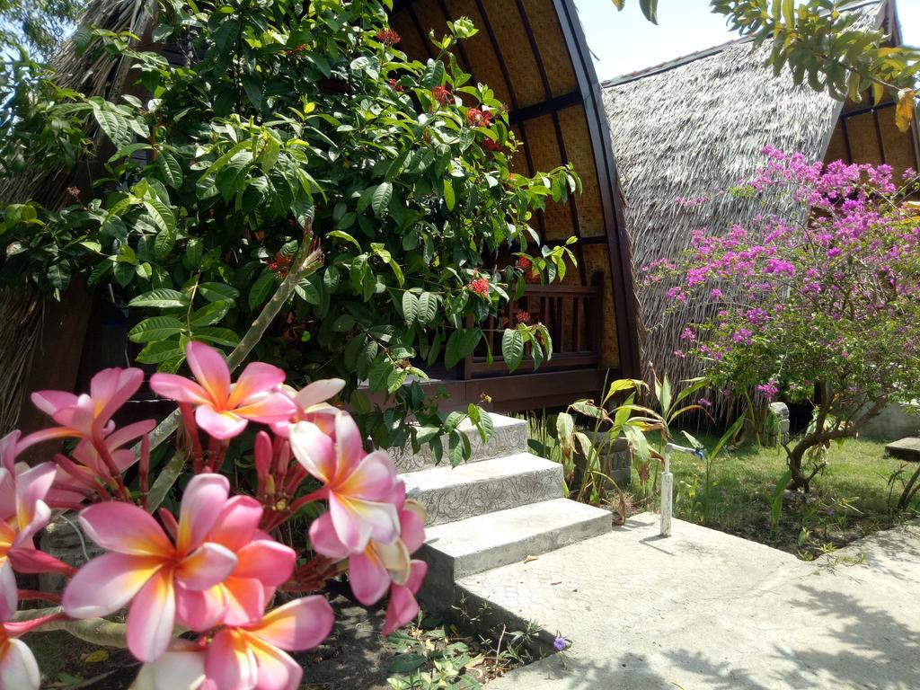 מלון Pemenang Rose Bungalow מראה חיצוני תמונה