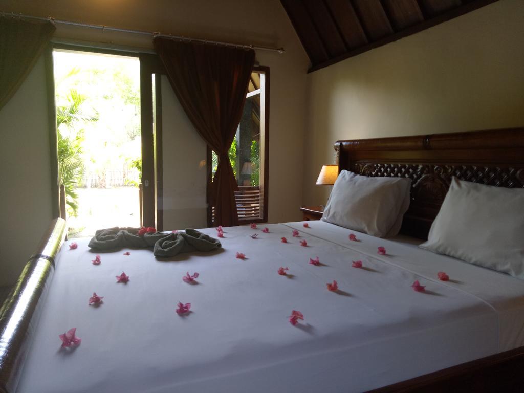 מלון Pemenang Rose Bungalow מראה חיצוני תמונה