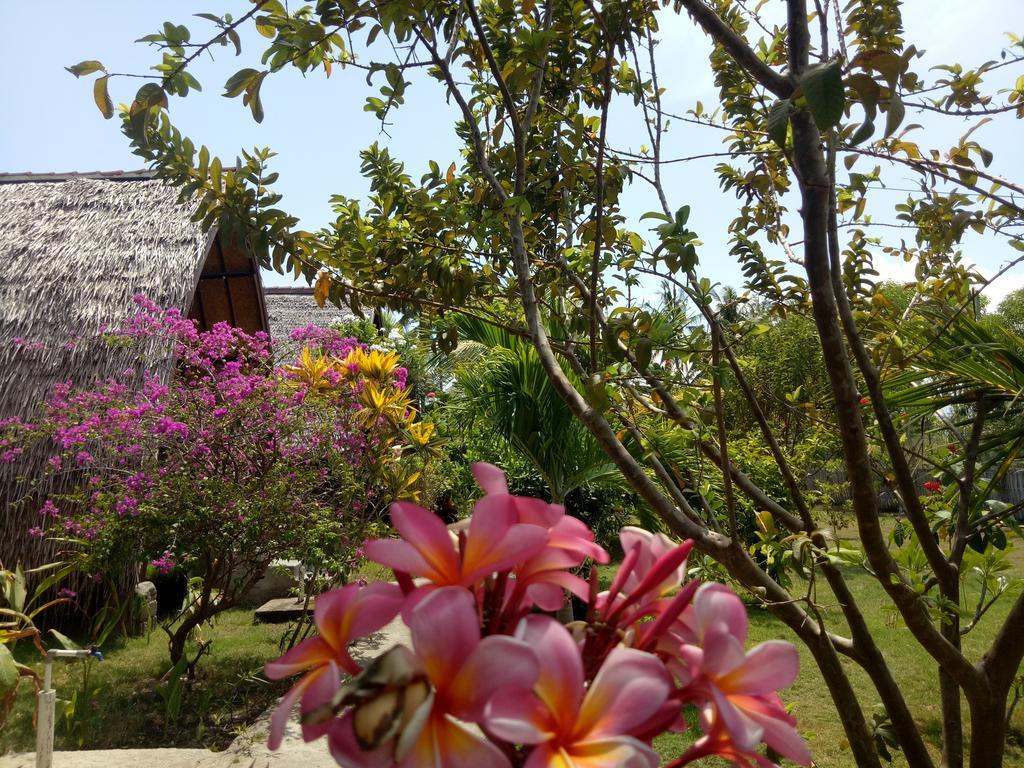 מלון Pemenang Rose Bungalow מראה חיצוני תמונה