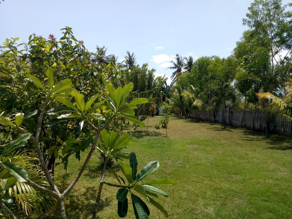 מלון Pemenang Rose Bungalow מראה חיצוני תמונה